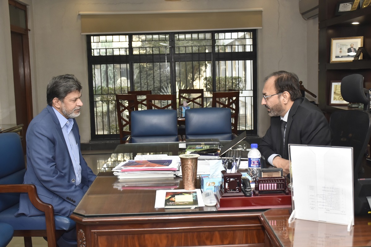 Director External Linkages Dr. Muhammad Shafique had a meeting with Vice Chancellor UET Prof. Dr. Shahid Munir (TI).