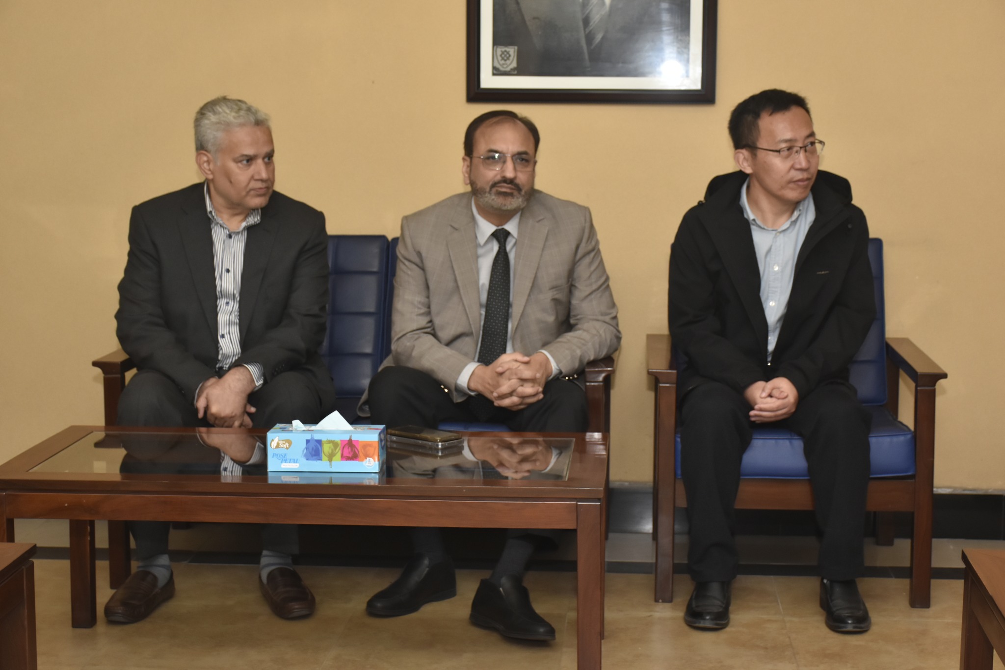 Vice Chancellor UET Prof. Dr. Shahid Munir (TI) is in a meeting with Mr. Zhao and Mr. Dilshad Ali R&D Managers from Haier Pakistan.