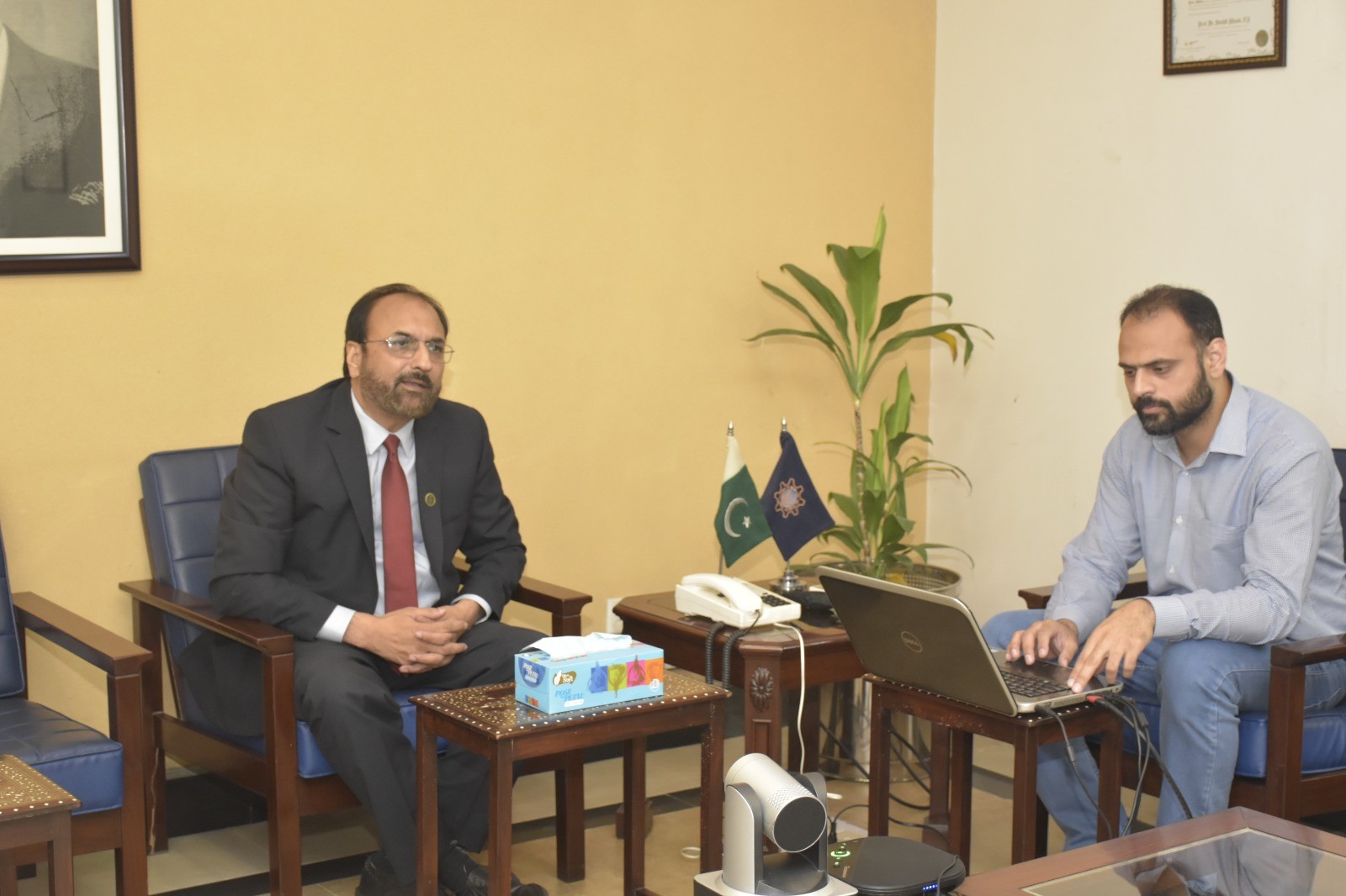 UET Vice Chancellor Meets PHEC Chairman and GCUF Vice Chancellor to Discuss Academic Collaboration