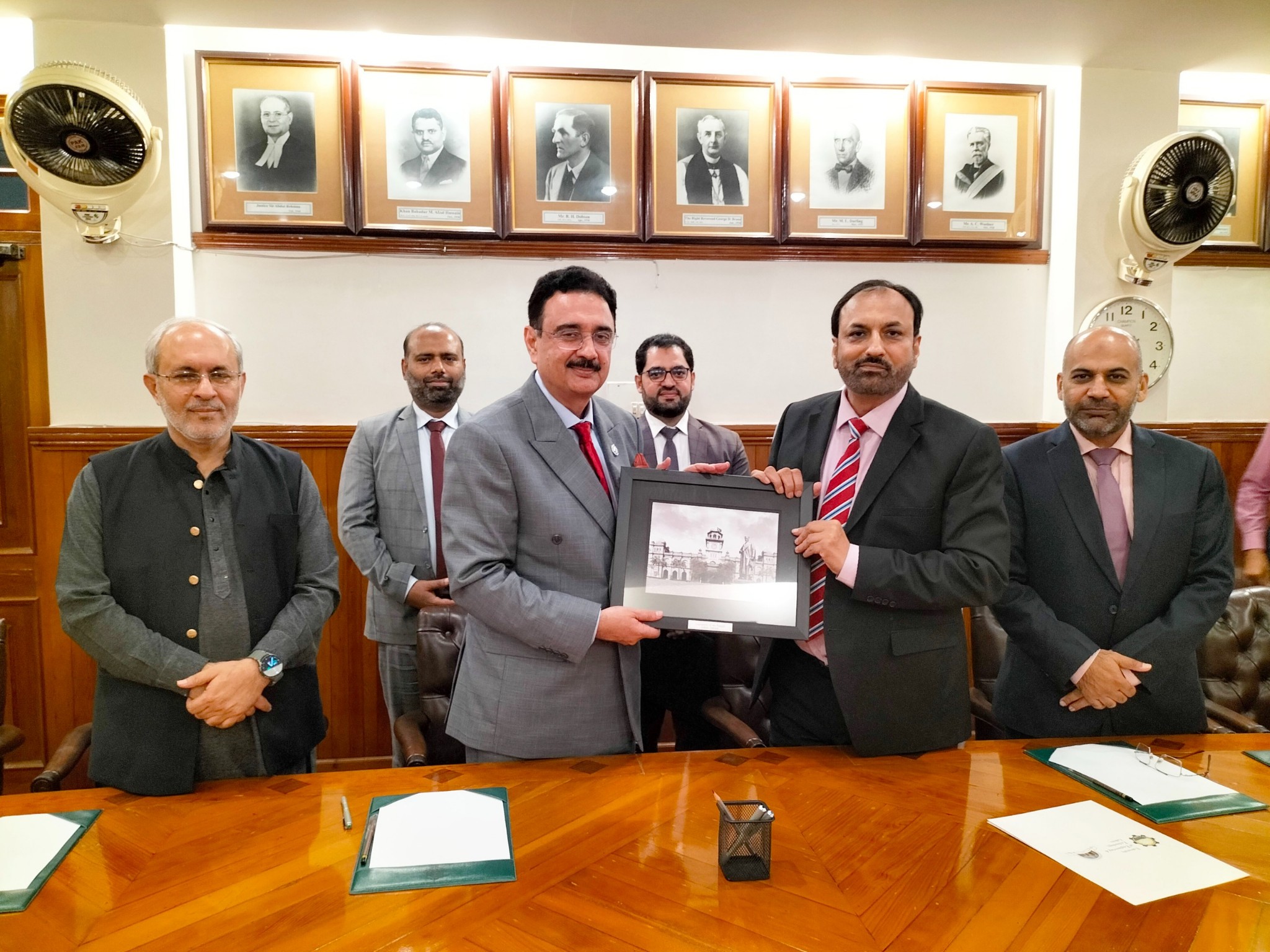 University of Engineering and Technology Lahore signed a Memorandum of Understanding with University of the Punjab.
