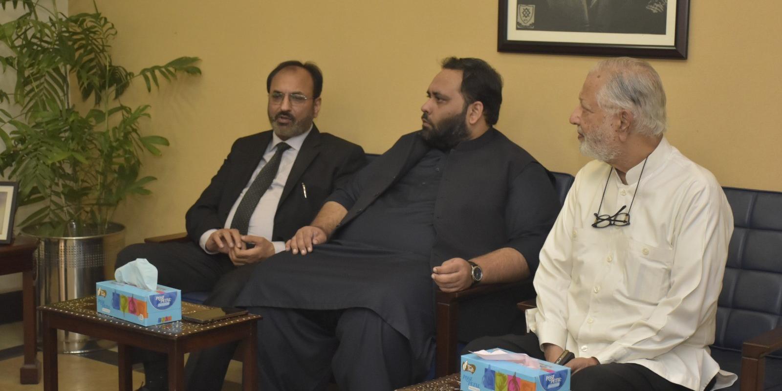 572776718_1255641709912409_6061759149718194839_n