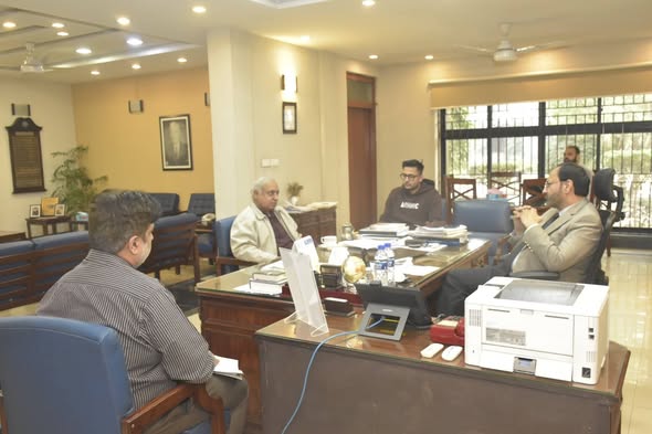 Planning Commission Official Meets VC UET to Review Development Projects