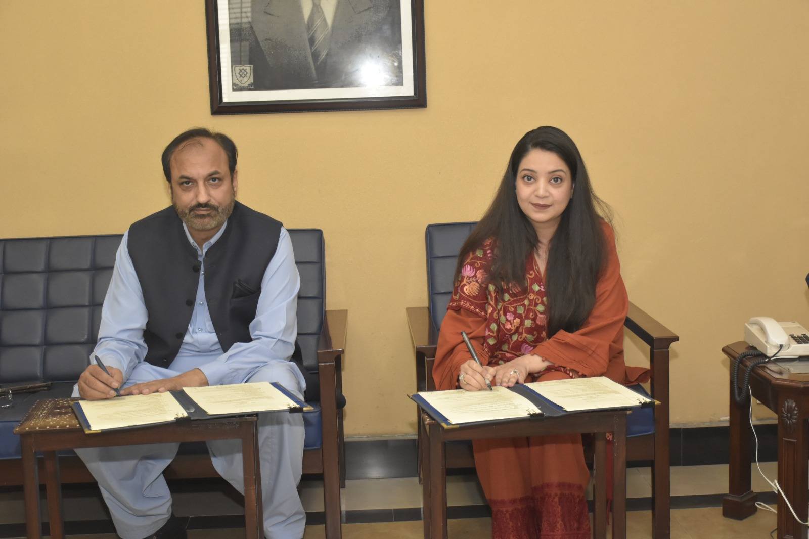 UET Lahore Partners with Service Foundation to Award Scholarships to Deserving Students