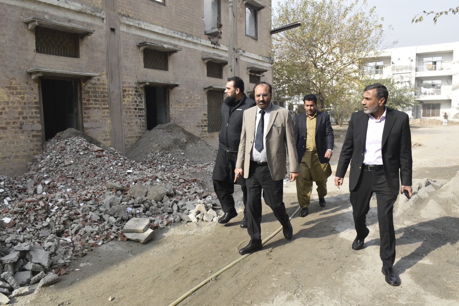 UET ORIC Steering Committee Visits Development Sites; Appreciates Progress and VC’s Leadership
