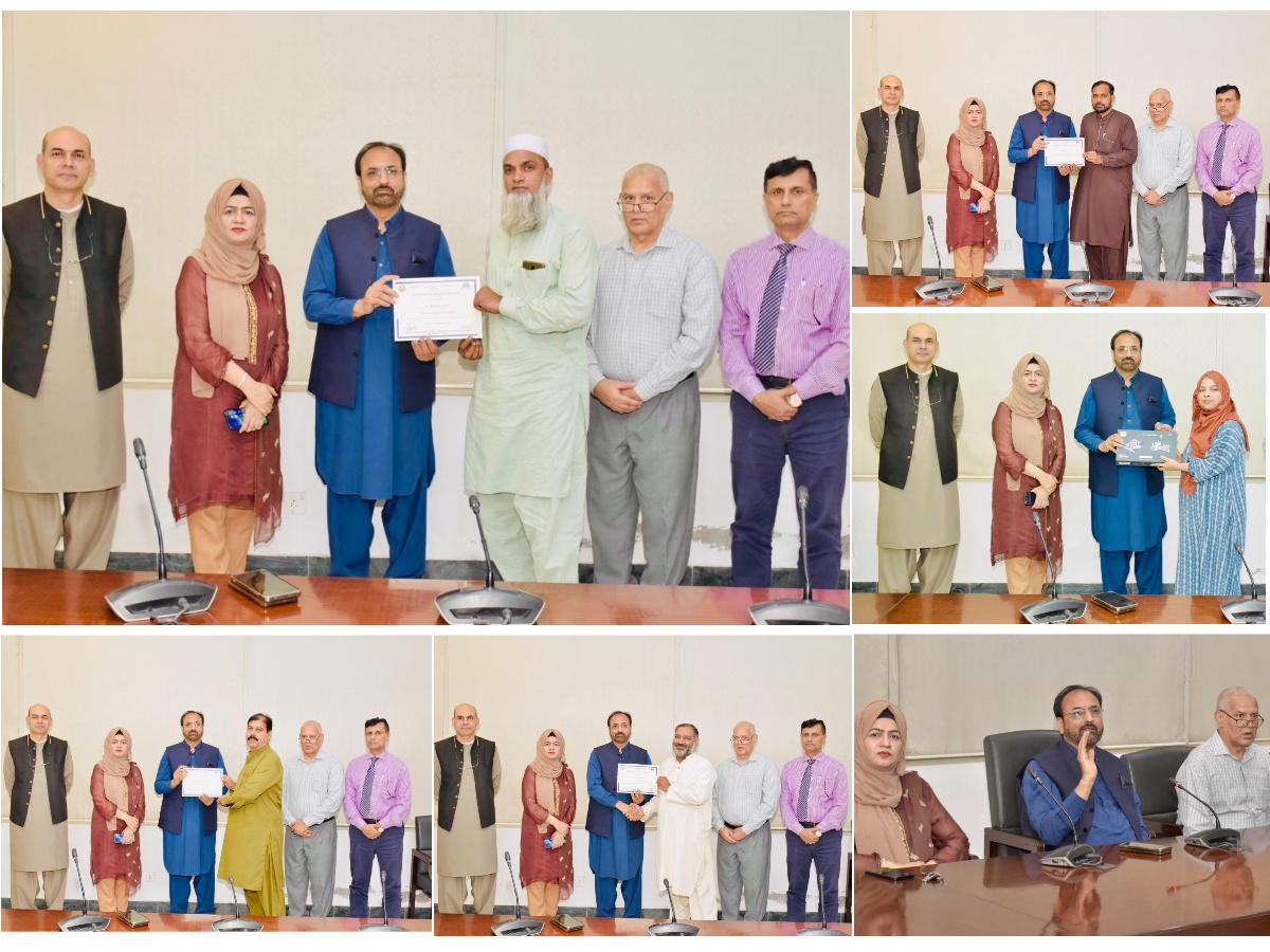 Administration staff (1)