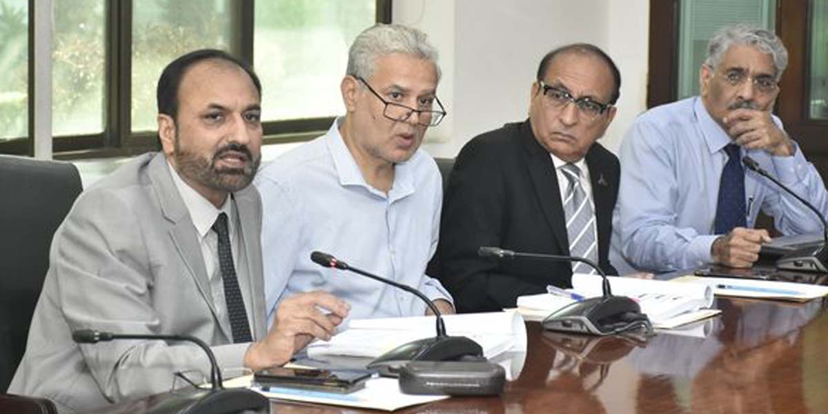 UET VC Prof. Dr. Shahid Munir Presides Over 124th ASRB Meeting, Approving New PhD Proposals