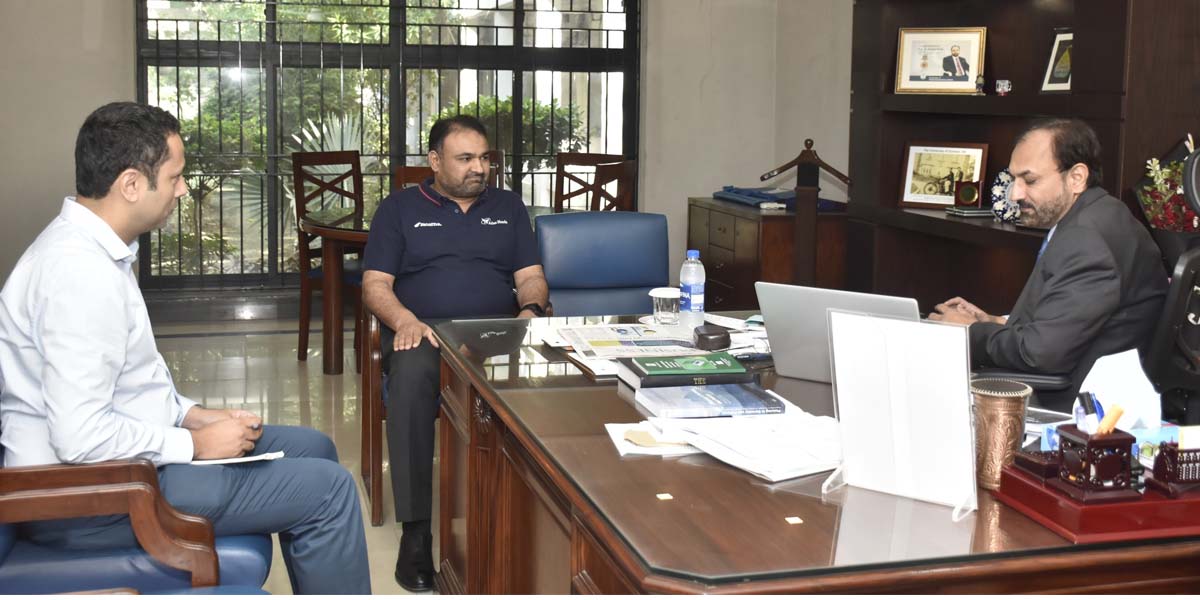 Atlas Honda Executives Saad Ullah and Ali Hussain Kazim Meet with Vice Chancellor Prof. Dr. Shahid Munir to Explore Collaborations in Automotive Engineering