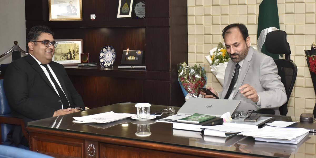 Supreme Court Advocate Malik Muhammad Awais Khalid Congratulates UET Vice Chancellor on New Role