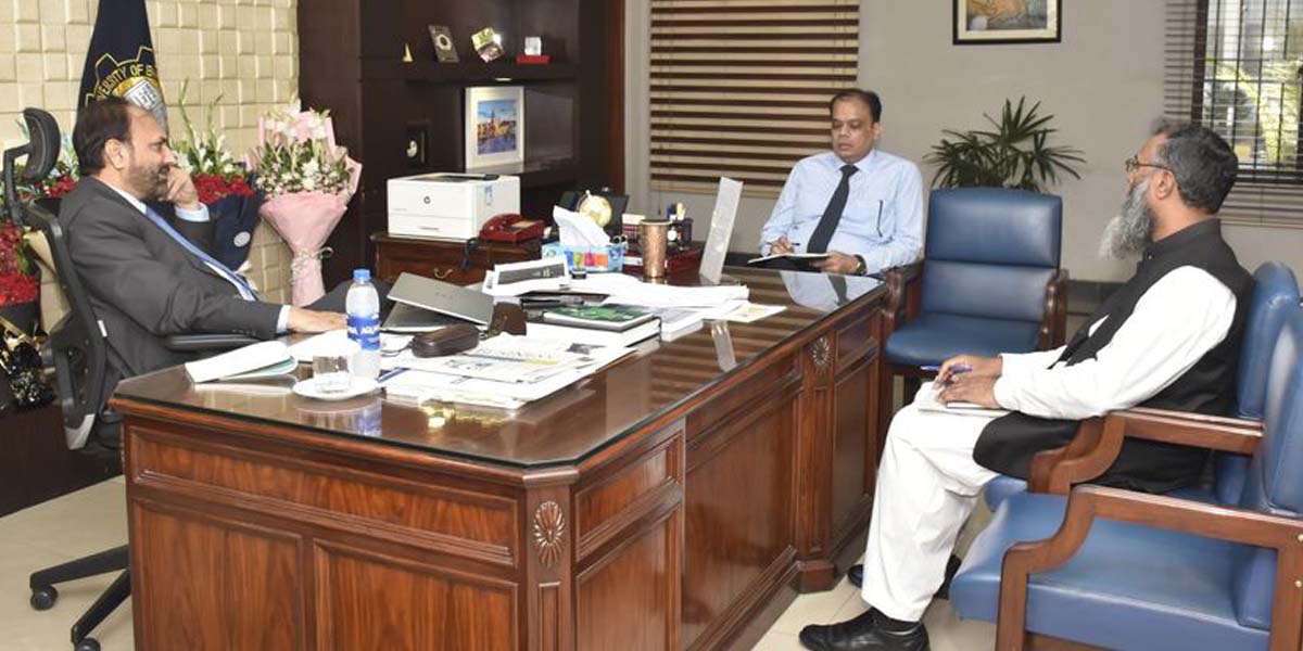 Dean Prof. Dr. M. Zubair Abu Bakar and Chairman Prof. Dr. Shahab Saqib Brief Vice Chancellor Prof. Dr. Shahid Munir on Advancements in Earth Sciences and Engineering