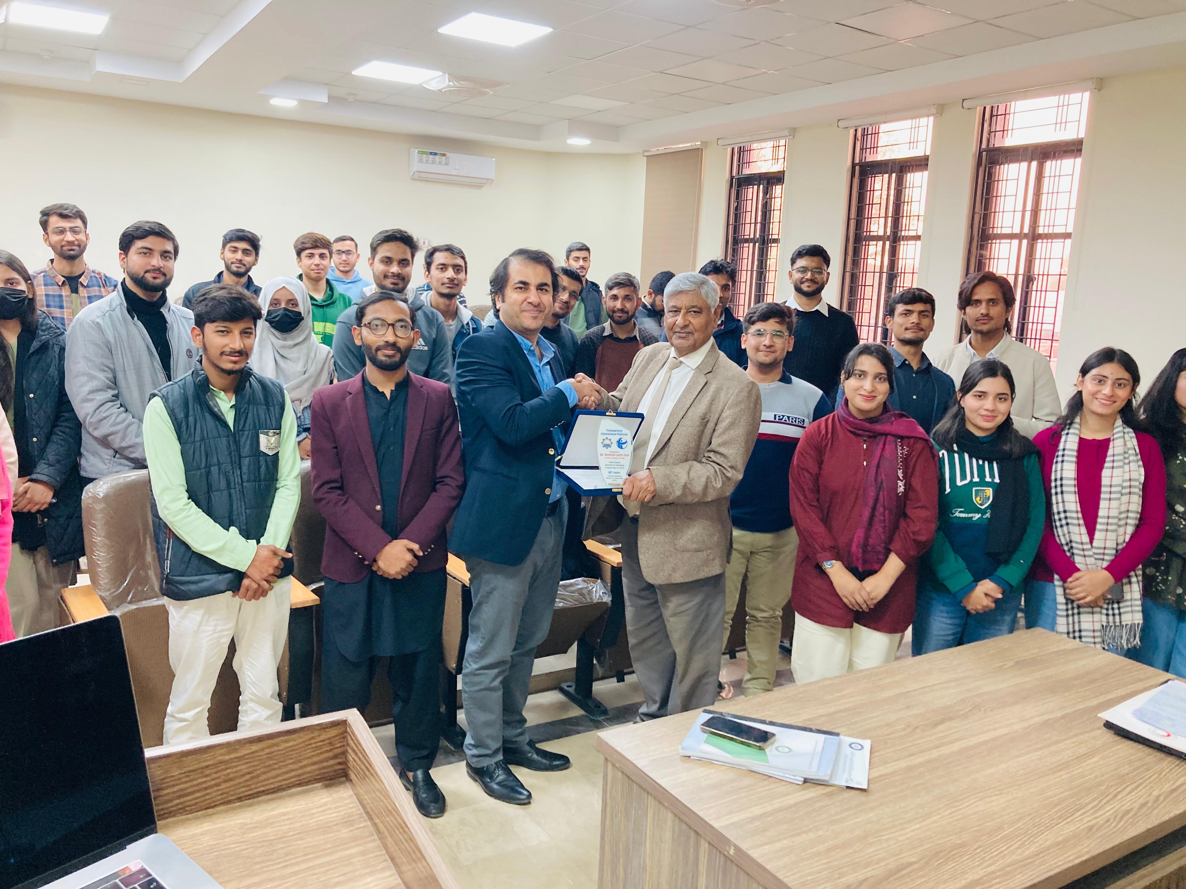 UET Lahore Hosts Youth Climate Education & Fellowship Session Marking International Anti-Corruption Day 2025