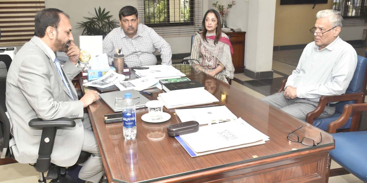 VC UET, Prof. Dr. Shahid Munir, Discusses Launch of New Data Science Programs with Key Faculty Members