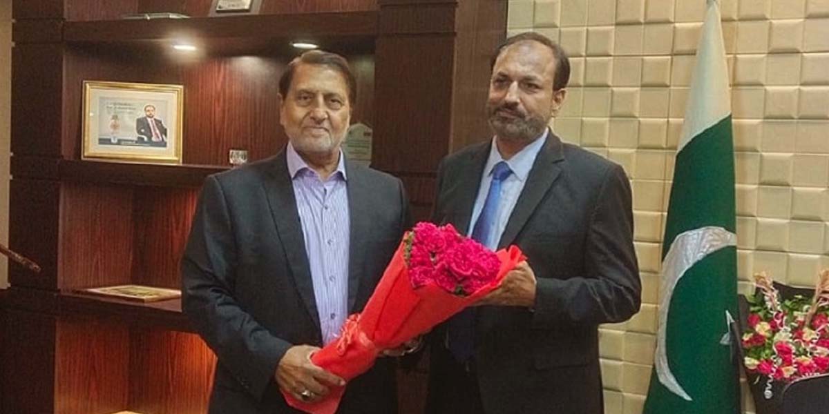 Dr. Akhlaq Shamsi Congratulates UET's New Vice Chancellor, Prof. Dr. Shahid Munir