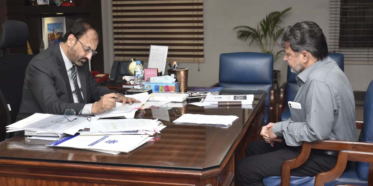 Director External Linkages Dr. Muhammad Shafique had a meeting with Vice Chancellor UET Prof. Dr. Shahid Munir (TI)