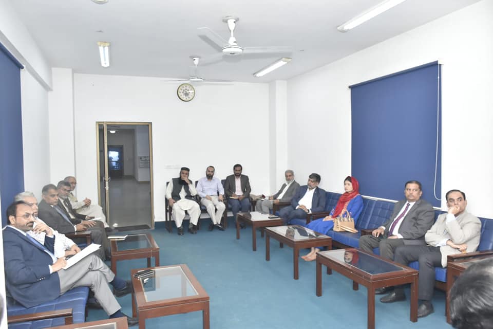 UET Lahore Vice Chancellor Reviews Convocation 2024 Preparations in Meeting with Convocation Committee