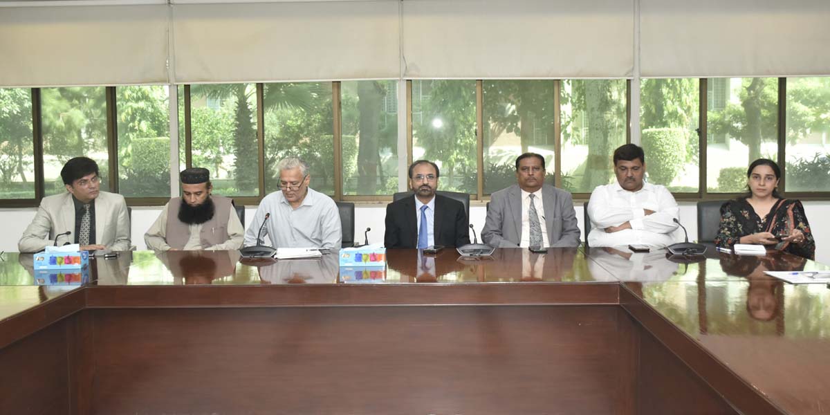 UET Vice Chancellor Meets with International Students to Address Concerns