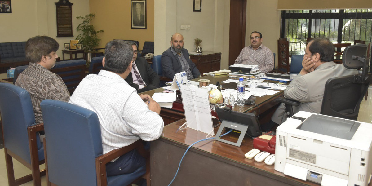 Vice Chancellor UET Chairs Meeting on Spring Admissions with Campus Coordinators and Deans